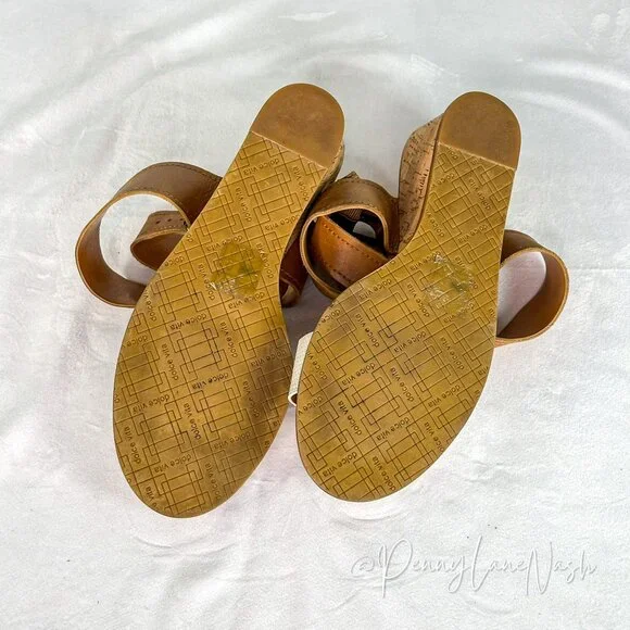 Dolce Vita Two Tone Strap Wedge Sandal Size 9 Cream/Tan - Picture 6 of 7